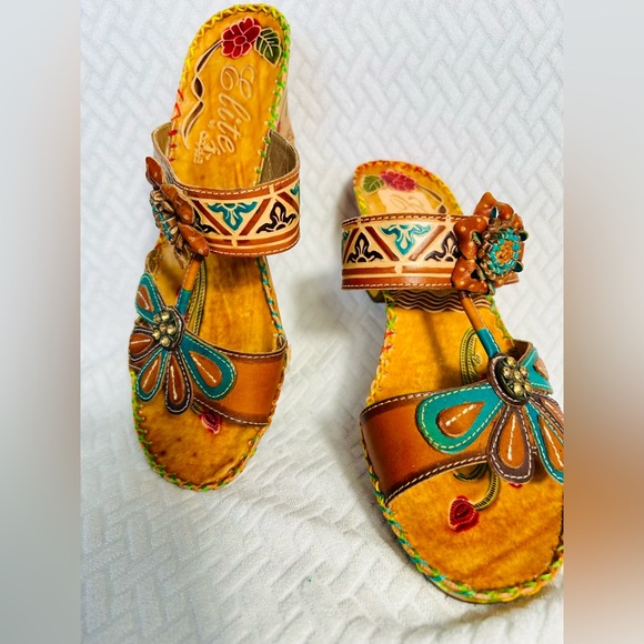Elite by Corkys Jamaica Multi Floral Tooled Leather Wedge Sandals size 10 - Picture 1 of 7